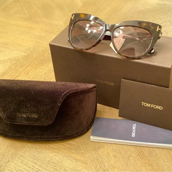 NWT TOM FORD Nika Cat Eye Sunglasses #TF523 - Picture 11 of 12